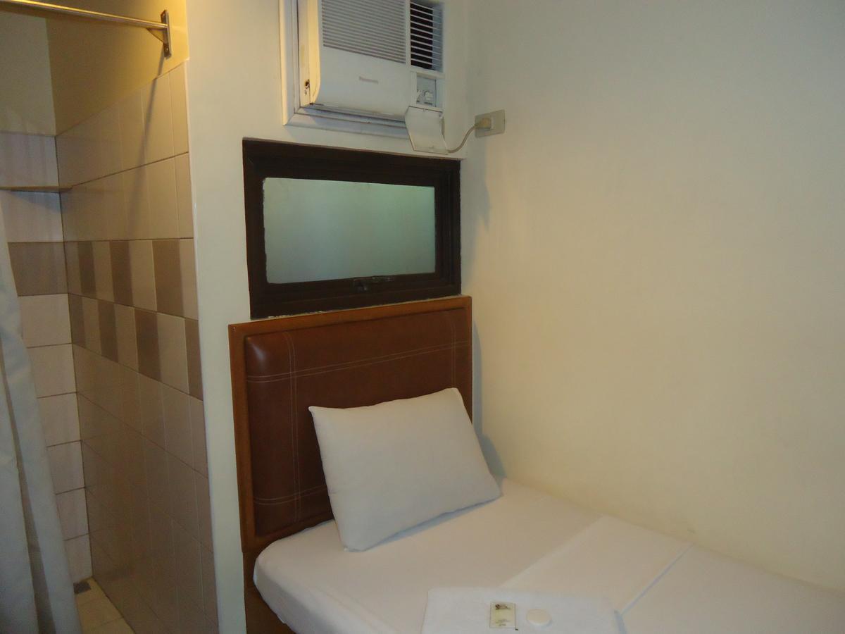 Park Bed And Breakfast Hotel Pasay Dış mekan fotoğraf